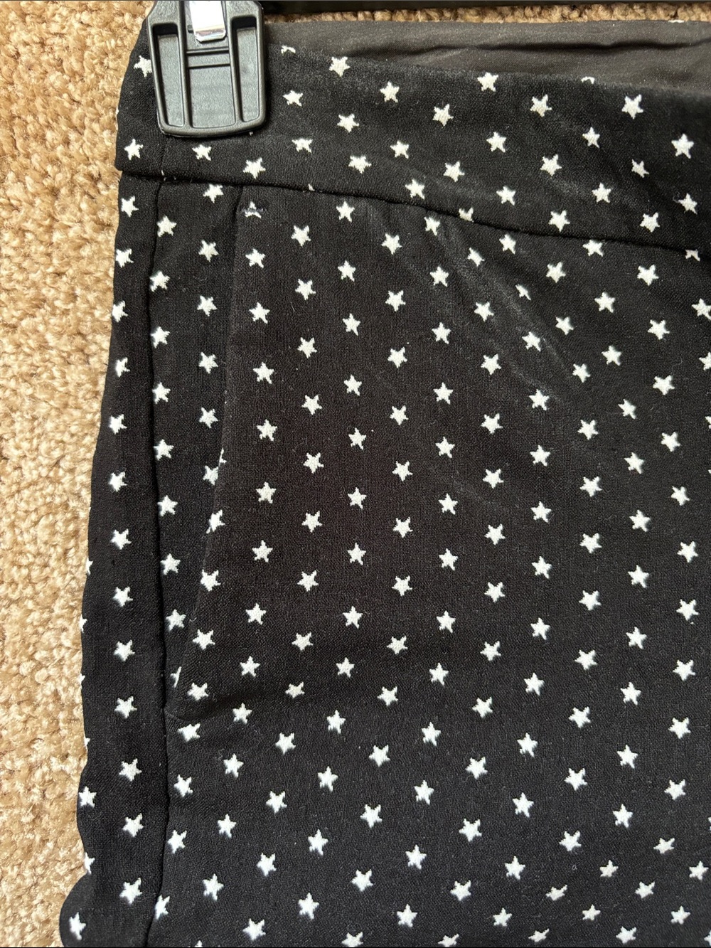 1901 Black Cropped Star-Print Pants